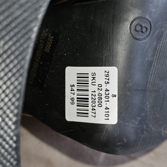 Charlotte Russe faux patent leather platform boots. Size 8 - Picture 6 of 7